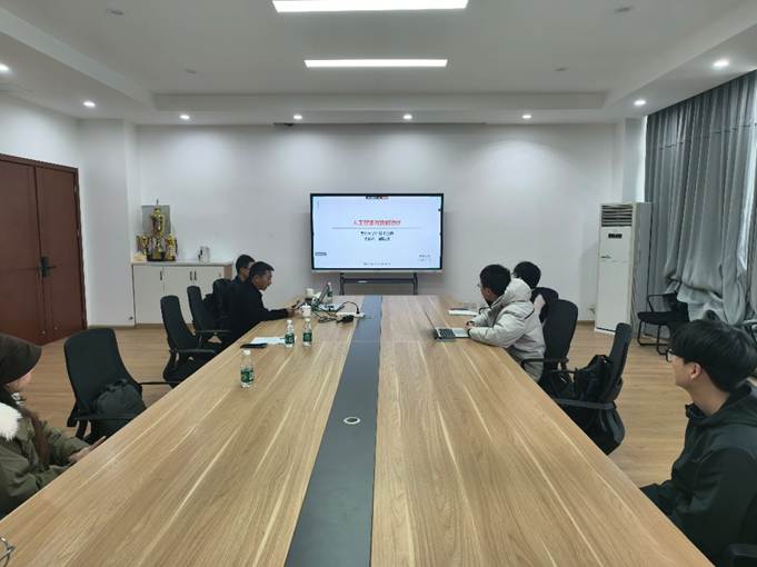 会议室里的人们 AI 生成的内容可能不正确。